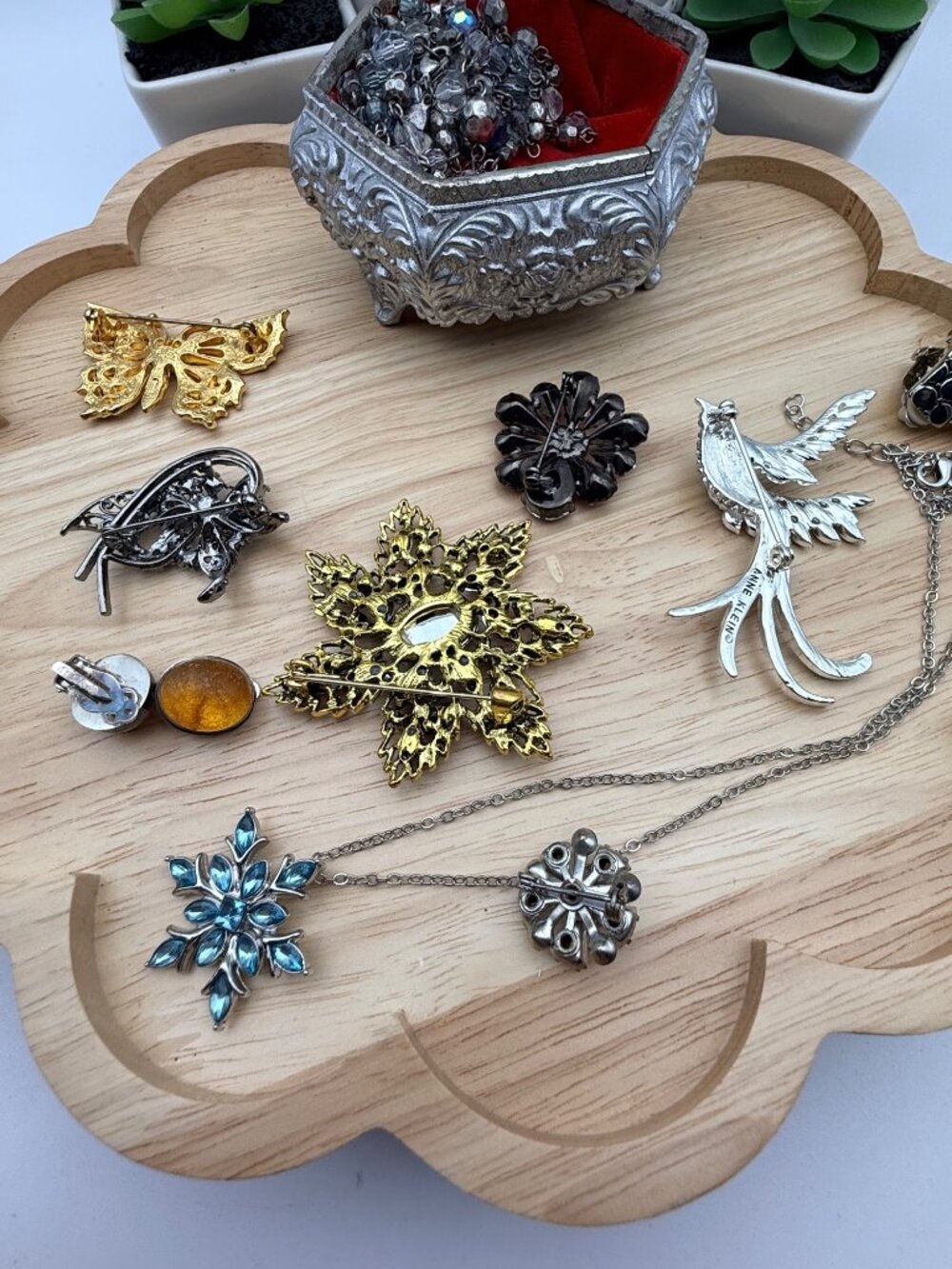 VTG Jewelry Lot Brooch Necklaces Earrings Jewelry Box Anne Klein 925 Prem Design - Picture 2 of 16